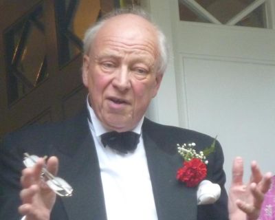 Simon Houfe obituary