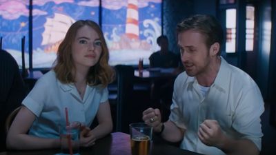 Next Time You Watch La La Land, Keep An Eye Out For These 4 Signs The Romance Is Doomed