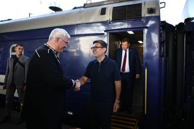 Andy Burnham in Kyiv: PM defies Putin as Ukraine to 'fast' develop long-range missiles with UK blueprints