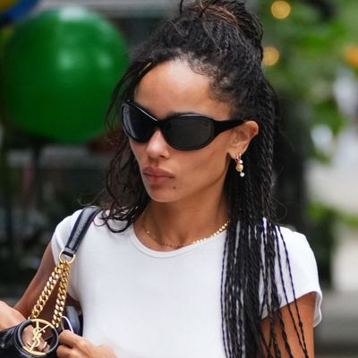 Zoë Kravitz's Outfit Is Proof the Ballet Flats Trend Can Elevate a Pared-Back Tee and Jeans Ensemble