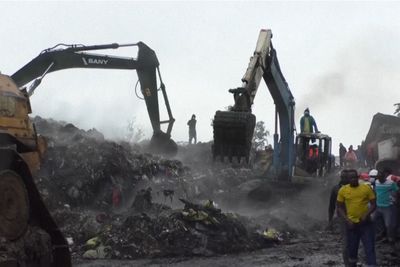 Guinea rescuers search for victims after deadly landfill landslide