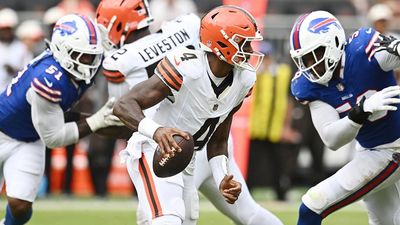 Deshaun Watson’s Reaction to Fans Booing Him Likely Leaves Browns With Two Choices