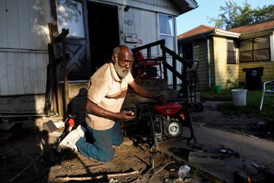 Indiana mayor calls it ‘unacceptable’ for thousands to have no power two weeks after storm