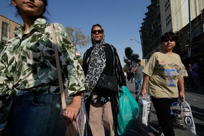 Photos of daily life in Tehran as Iran braces for new US sanctions