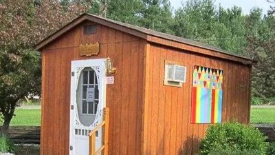 In 1988, a retired Ohio minister received two tiny pencil sharpeners as a gift; over the next 20 years, he collected more than 3,400 and created a museum
