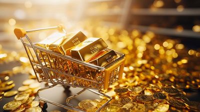 Gold touches highest level since mid-May as buying momentum builds