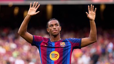 Ranking Man Utd’s Three Options in Hunt for New Left Back