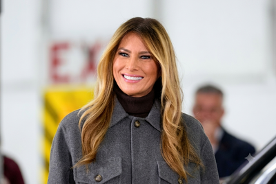 Melania Trump Reportedly 'Gets Paid for Showing Up' Amid Donald's 'Bizarre Relationship' Rumours