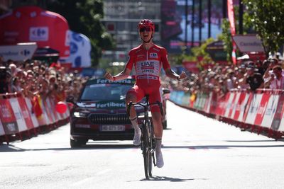 Tadej Pogacar rips up rulebook with stunning 50km solo ride to win Vuelta a Espana stage 4