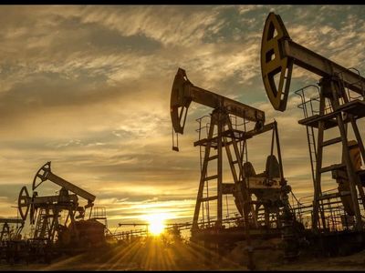 Crude oil prices slide 4% as markets look past Iran sanctions
