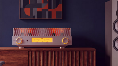An analog tube stereo amp for under $800 / £800? From an actually good audiophile brand? Oh, Christmas has come early…