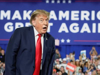 Trump wants to rename Lake Ontario ‘Lake America’ even as its name predates both US and Canada; Canadians say no
