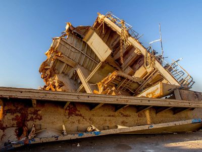 Why is scrapping ships in Bangladesh so deadly?