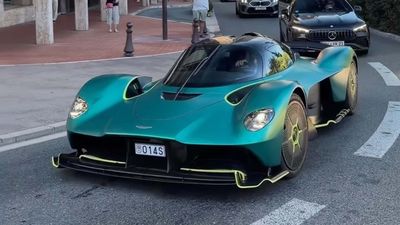 Watch: Fernando Alonso's Aston Martin Valkyrie Roars Through Monaco Tunnel