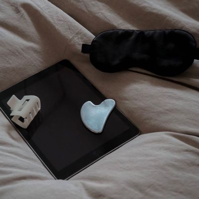 I Tried 3 Science-Backed, Expert-Approved Screen-Time Resets—and the Effect on My Focus and Sleep Was Remarkable