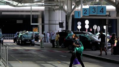 'A trap for tourists': Police find taxi violations at Lisbon Airport following scam reports