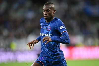 Aston Villa reach £65m deal for Chelsea striker Nicolas Jackson