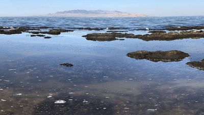 Scientists discover a huge freshwater reservoir beneath the Great Salt Lake in Utah with the help of air drones