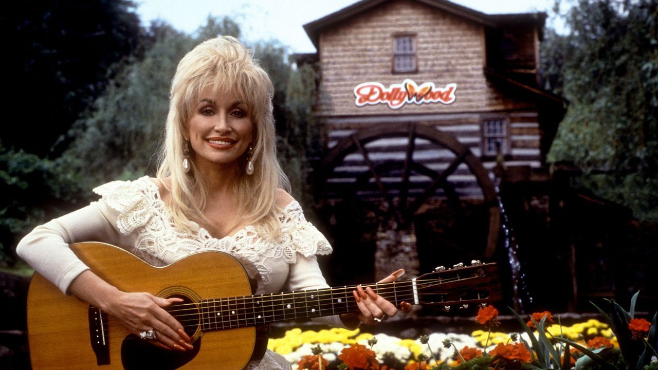 Dolly Parton s Tennessee Estate Was A Reflection Of dolly-parton-s-tennessee-estate-was-a-reflection-of