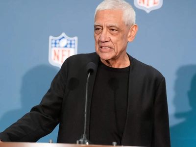 Billionaire Vinod Khosla’s $9.612 billion Seahawks purchase approved by NFL owners