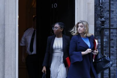 Badenoch ‘jealous’ of ex-cabinet minister Mordaunt in Commons comeback row
