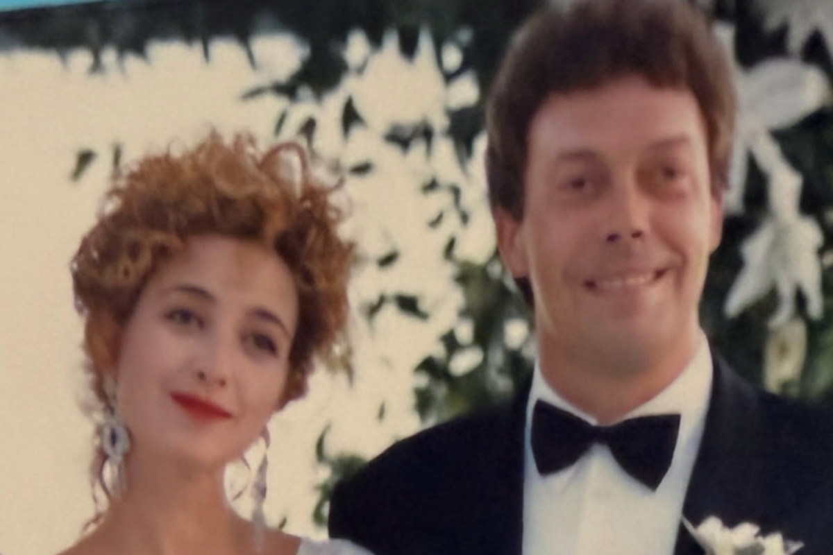 annie-potts-pens-heartfelt-tribute-to-co-star-tim-curry