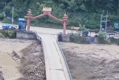 Nepal-Tibet Floods Could Become a Major Climate Warning as Glaciers Melt 65% Faster
