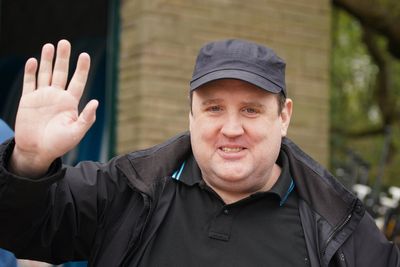 Watch Peter Kay gatecrash a live weather report: ‘It’s chucking it down Molly’