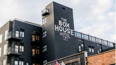 $30,000 Brooklyn wedding turns into nightmare as bride, groom and guests suffer vomiting, diarrhoea, chills and abdominal cramps after pricey NYC hotel served up norovirus-tainted food