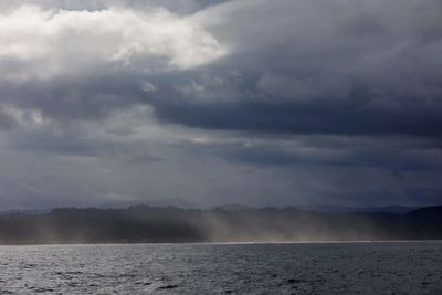 Since 2016, U.S. government spent $150 million for ocean wave energy testing facility off Oregon coast, first large carbon-free marine energy site in North America continent is now ready