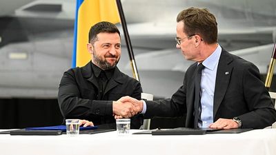 Four EU countries renew push to use Russia's €210bn assets to support Ukraine