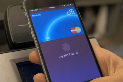 Walmart finally starts offering contactless payment after years of customer complaints
