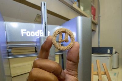 NASA-Funded Scientists Turn Plastic Bottle Waste Into 'Edible' Cookies, Human Taste Tests Set to Follow