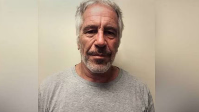 Former JPMorgan exec admits visiting Jeffrey Epstein island, sexual relationship with Epstein assistant, but insists was clueless about his crimes