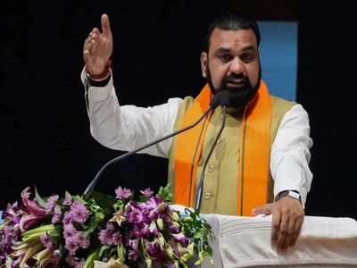 Bihar CM Samrat Chaudhary agrees to single-phase teachers' recruitment exam amid protests