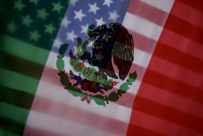 Mexico Moves to Restrict Dual Nationality for Presidents and Governors