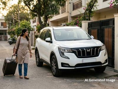 Woman returns after 18 days to find SUV blocking main gate, owner comes running after...; netizens question civic sense