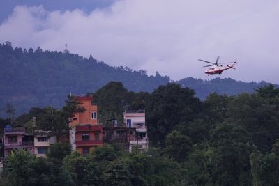 About 90 Americans unaccounted for after catastrophic floods hit Nepal and Tibet