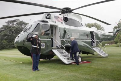 Trump Chopper Close Call at DCA Triggered by Radio Blind Spot, NTSB Says