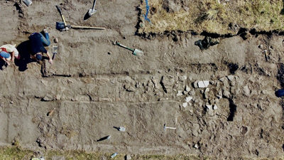Archaeologists Solve Dorset’s 7-Year Mystery After Discovering a Medieval Farmstead Beneath Walls That Once Had No Explanation