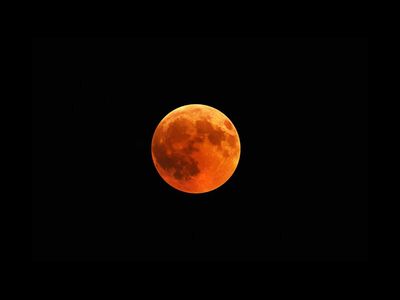 Chandra Grahan 2026 Time: Will Lunar Eclipse be visible in India? Check August 28 timings and sutak rules