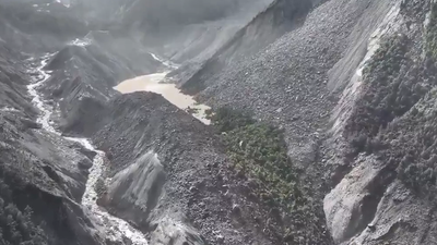 Fresh flood threat for Nepal as barrier lake breaches near China border