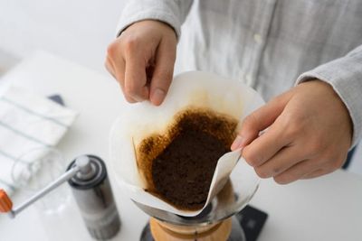 Your Used Coffee Grounds May Solve an Annoying Garage Problem