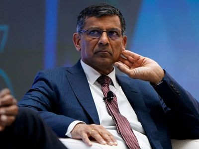 Raghuram Rajan calls for Federal Reserve rate hike, says US economy 'not being held back'