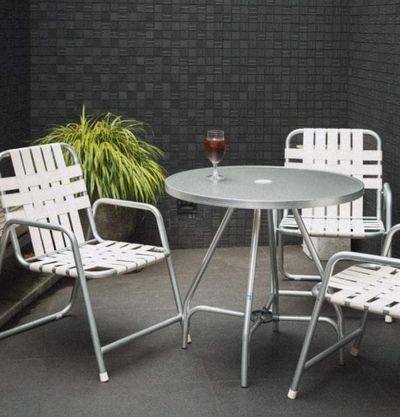 The Labor Day Sale Trap: 7 Things That Aren’t a Deal Just Because the Sign Says 40% Off