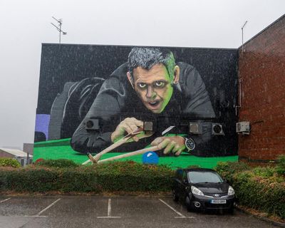 Artist defends Ronnie O’Sullivan mural in Sheffield saying it isn’t finished