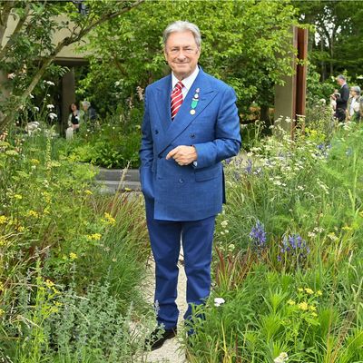 Alan Titchmarsh says any plant will look good on a trellis painted this particular shade – and it’ll give your garden colour all year round
