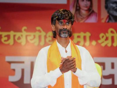 Manoj Jarange launches indefinite fast, accuses Fadnavis of 'grudge' against Marathas