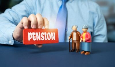 Would You Rather Retire With a Pension or $1 Million in Investments?