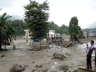 5-ft from disaster: How faith, courage, and a saree saved Tamil Nadu pilgrims in Nepal
